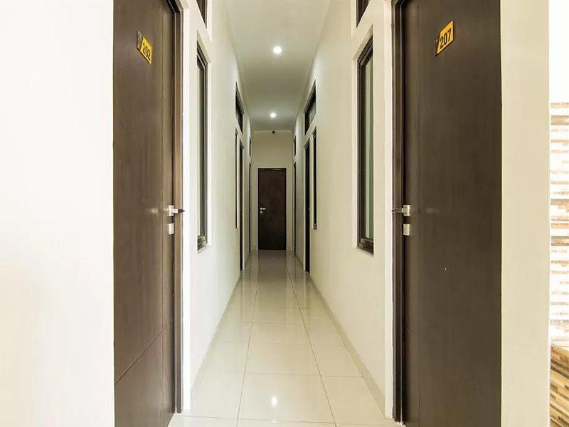 Oyo 3826 Columbus Residence K11 カラワン エクステリア 写真