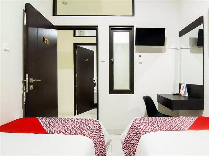 Oyo 3826 Columbus Residence K11 カラワン エクステリア 写真